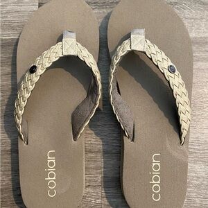 Women’s Cobian Braided Bounce Flip Flops/Sandals! New!